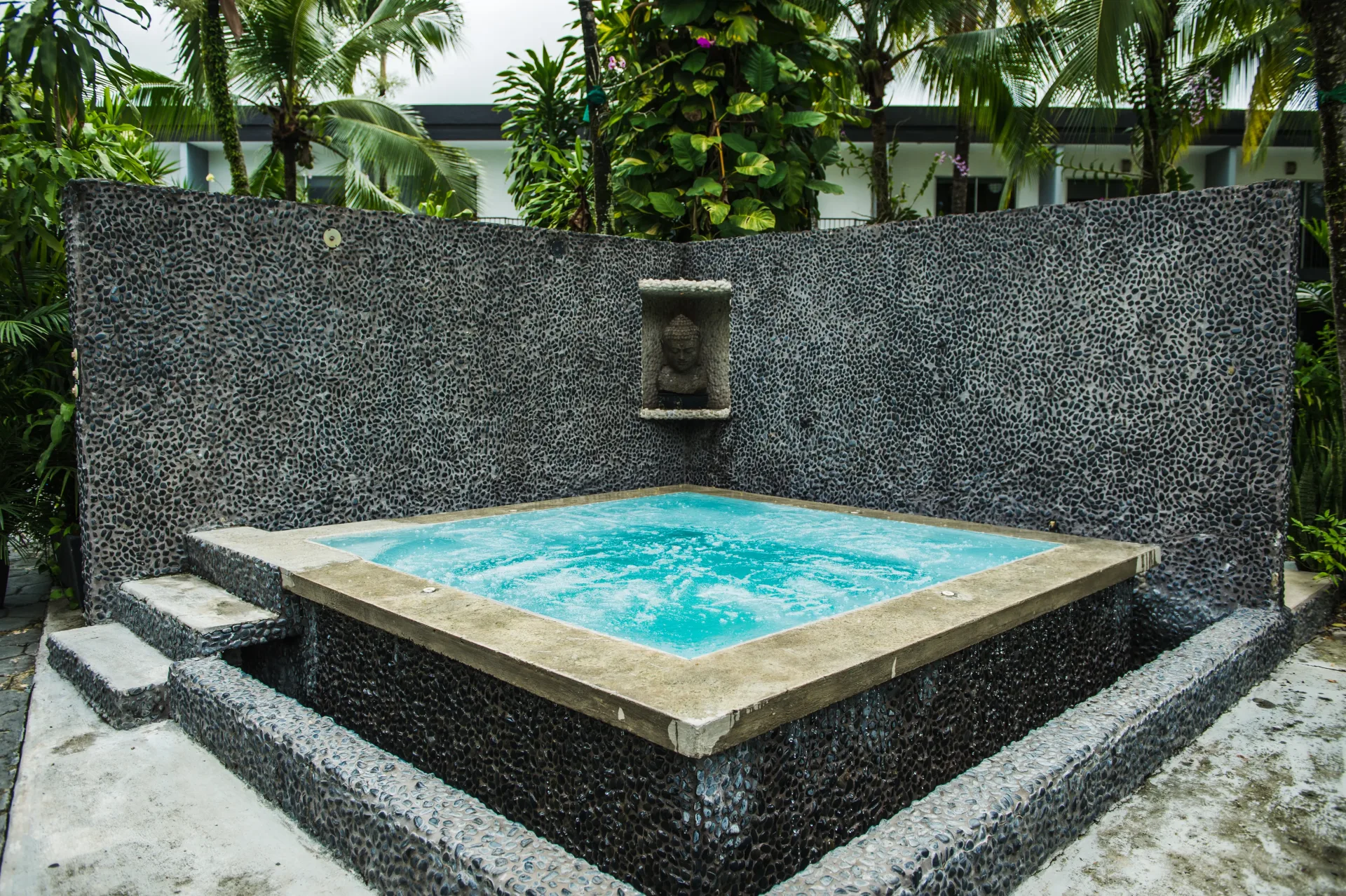 Jacuzzi